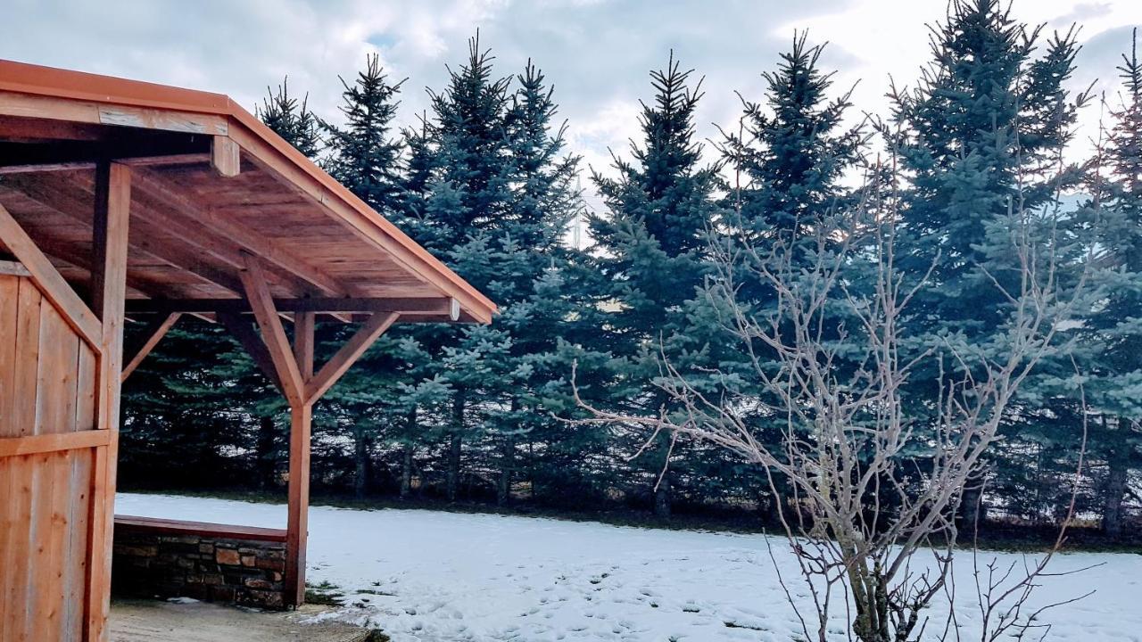 Privat Nika Hotel Zavazna Poruba Luaran gambar